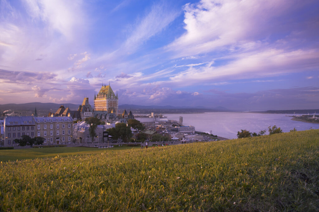fairmont-le-chateau-dest-apr2013-001