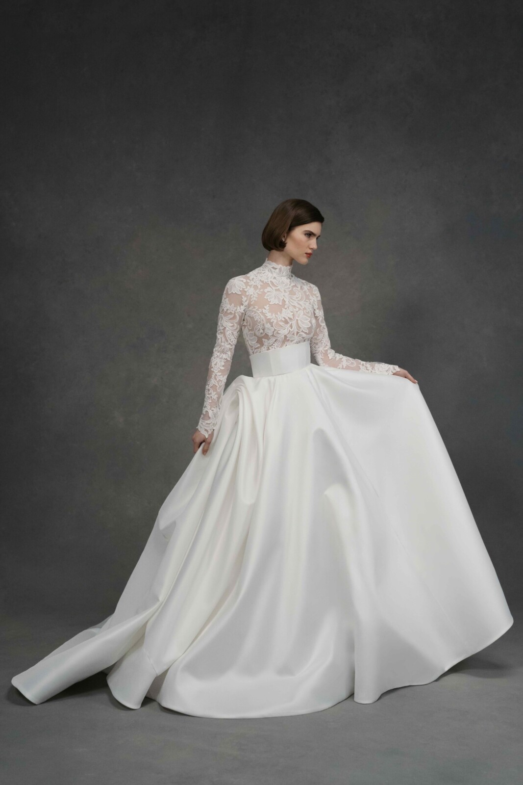 15-anne-barge-spring-2026-gigi-top-gigi-overskirt