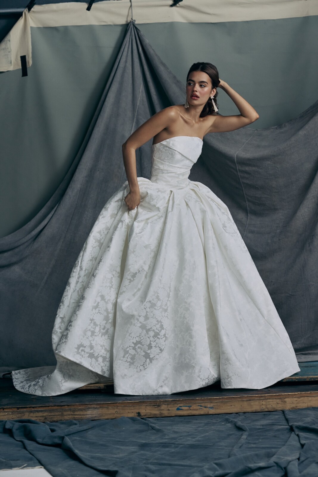 monarch-anne-barge-wedding-dress3