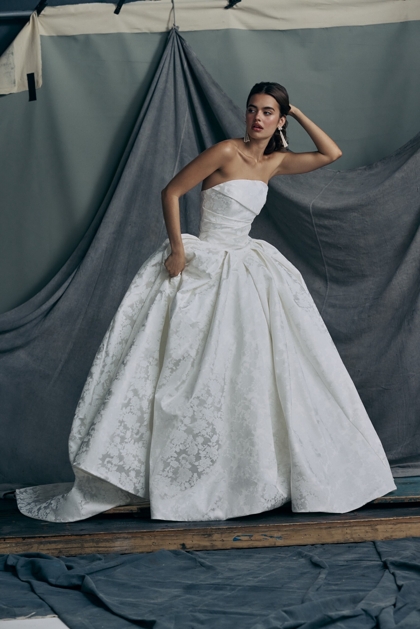 monarch-anne-barge-wedding-dress3