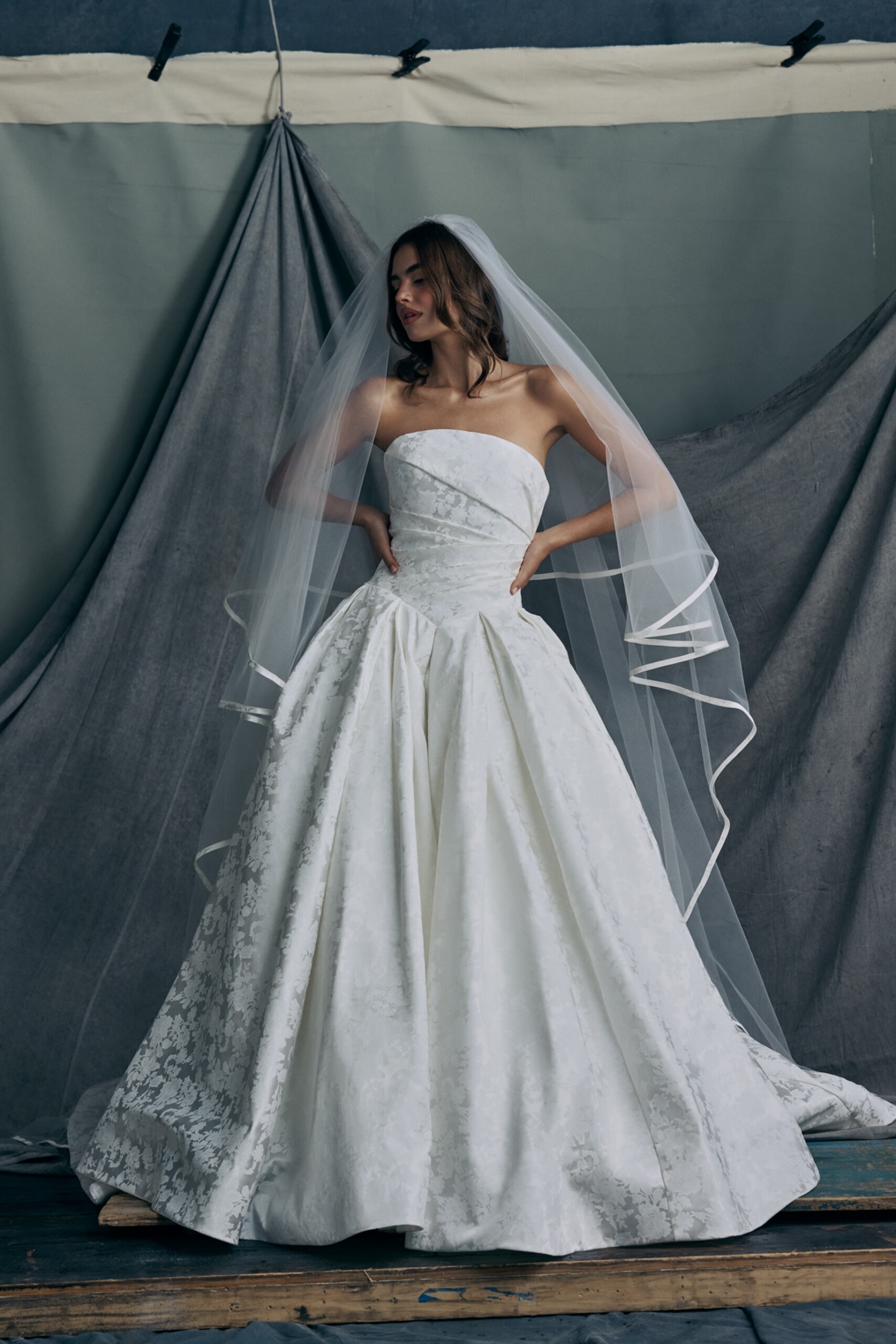 monarch-veil-anne-barge-wedding-dress-3