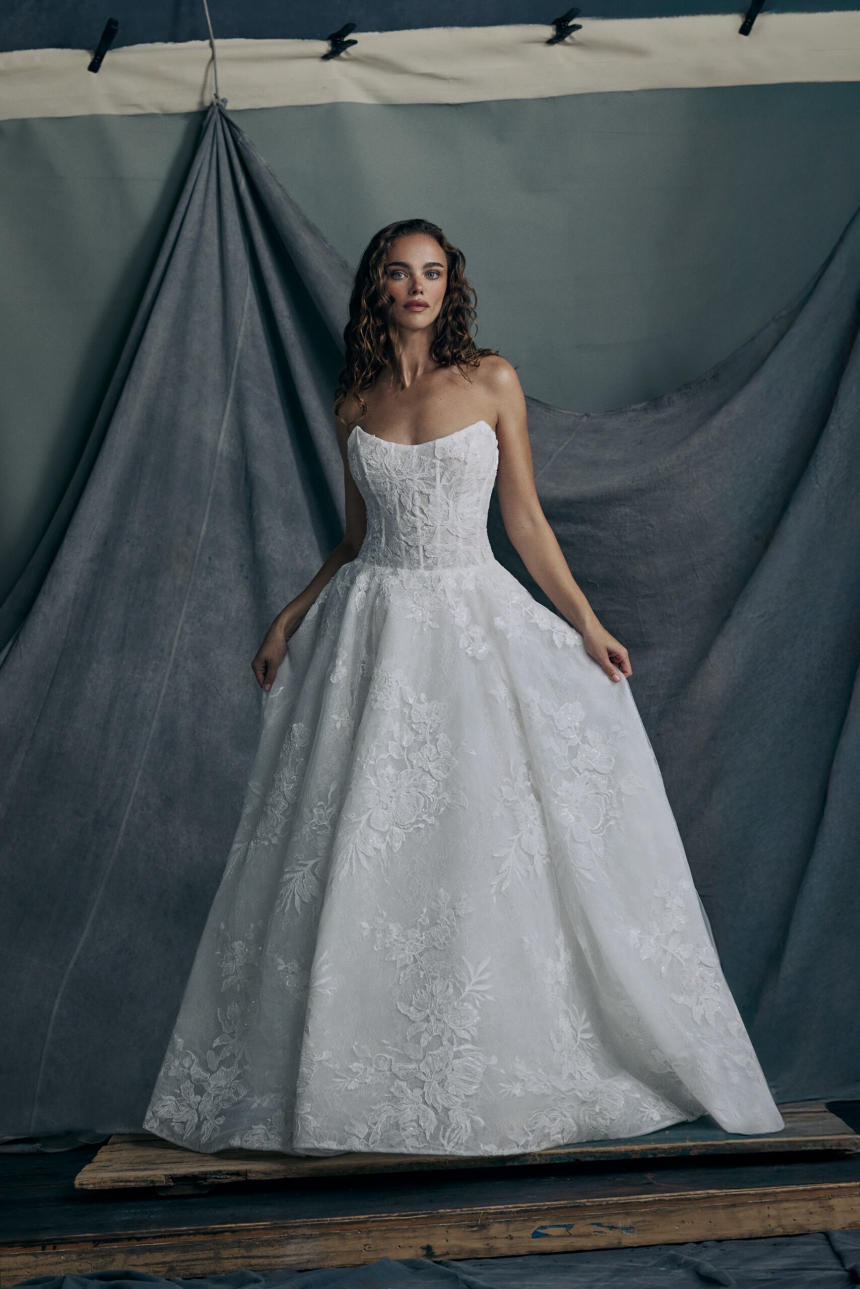 regalia-anne-barge-wedding-dress-12