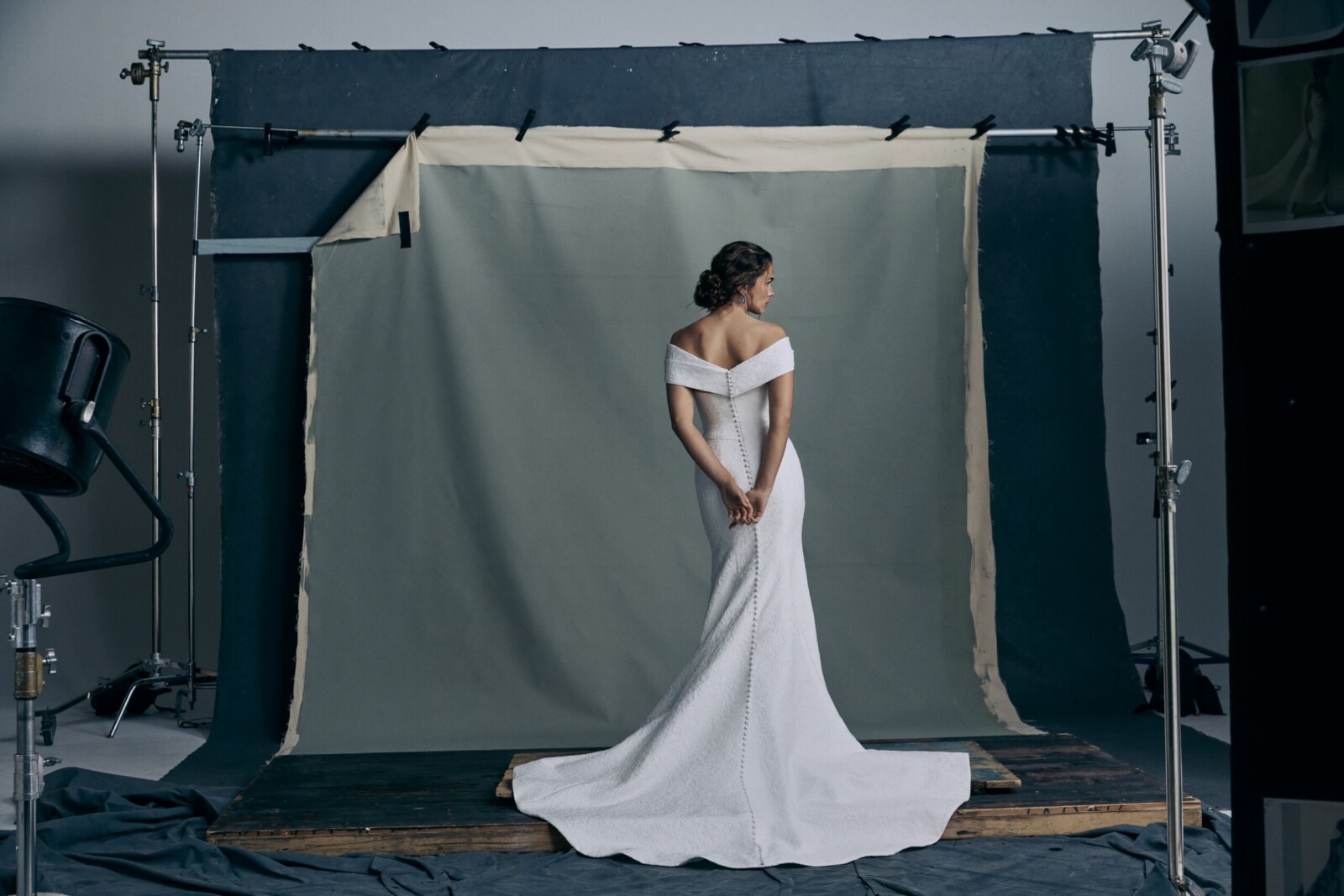 sera-anne-barge-wedding-dress1