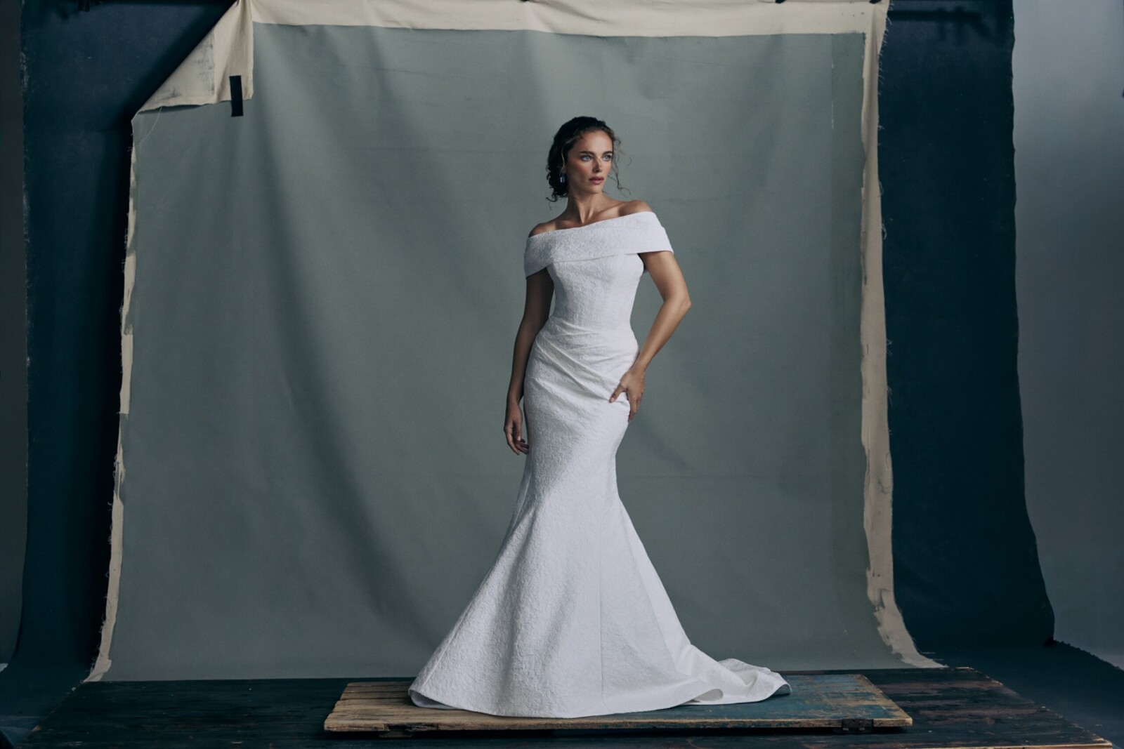 sera-shawl-anne-barge-wedding-dress-8