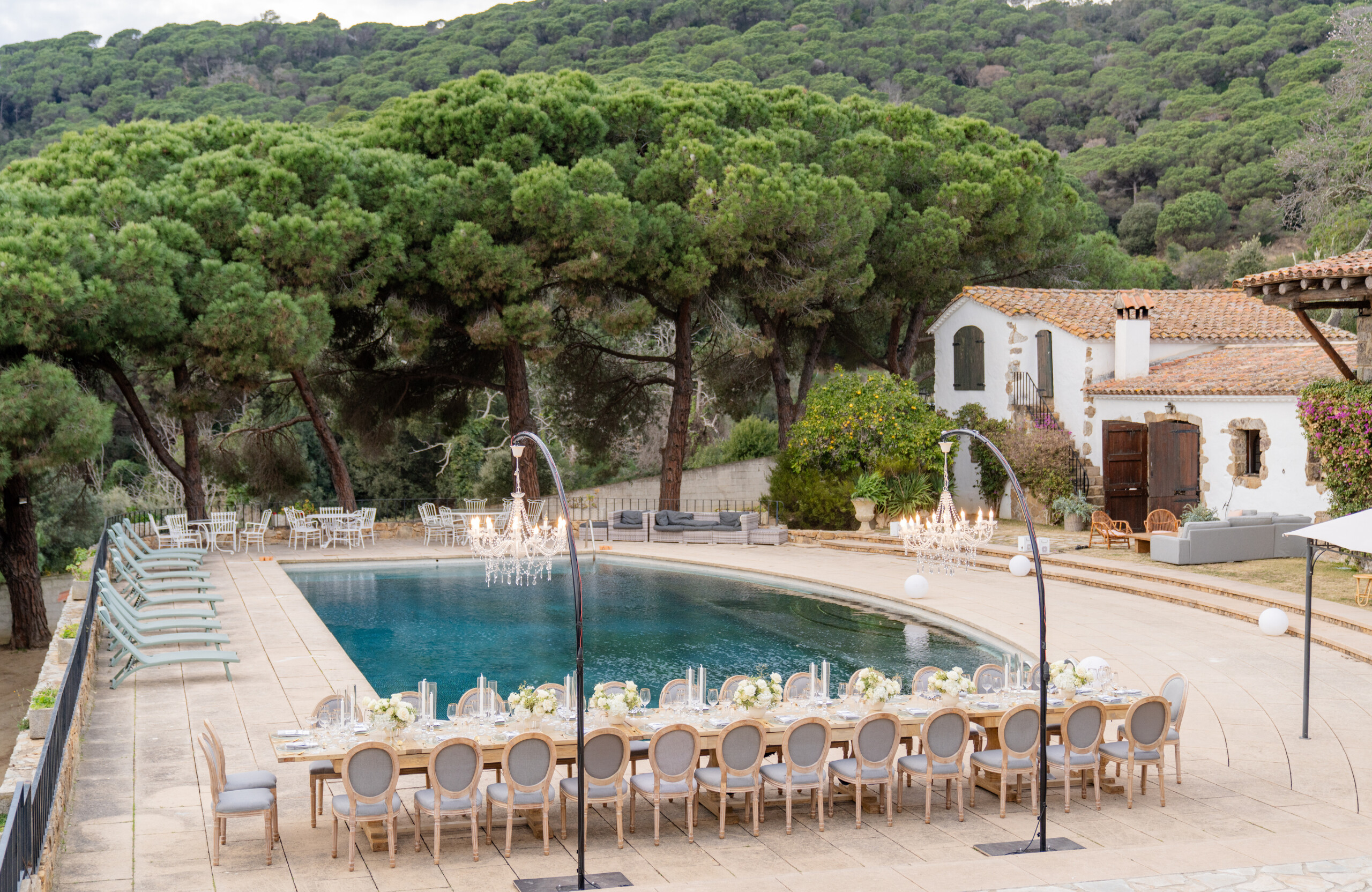 outdoor poolside reception in Barcelona