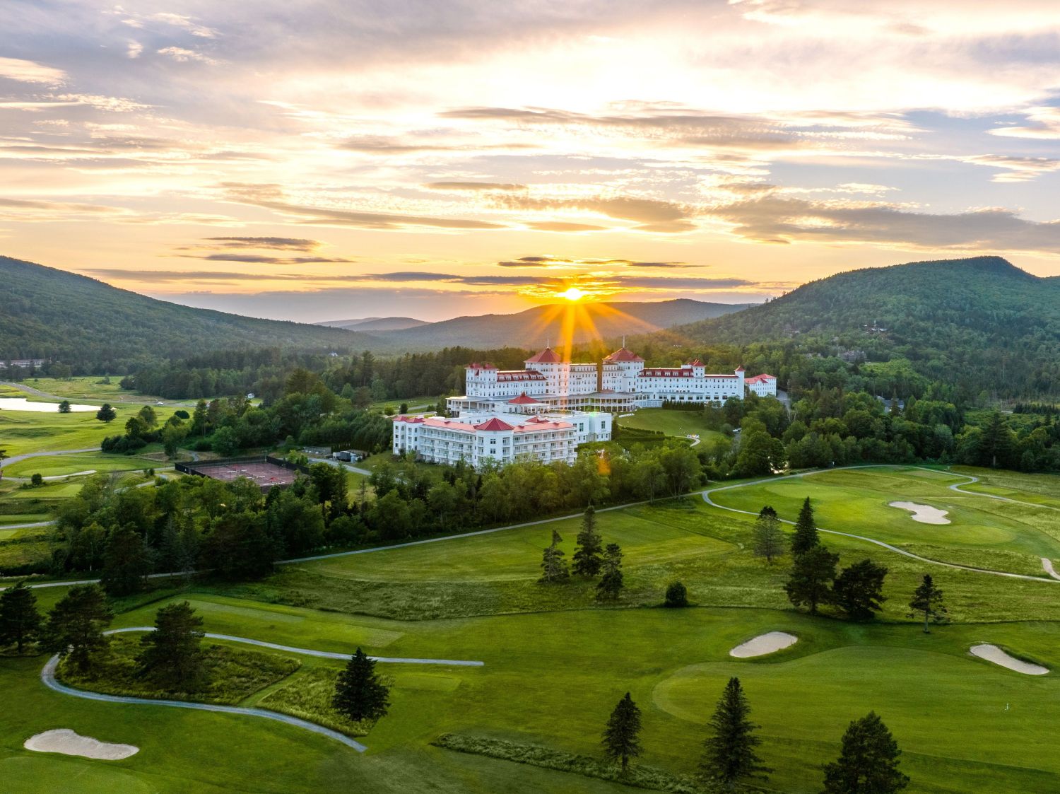 Omni_Mount_Washington_Exterior