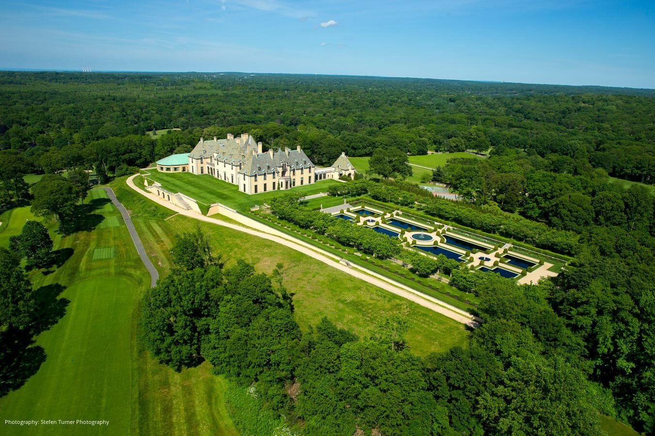 oheka_castle_aerial