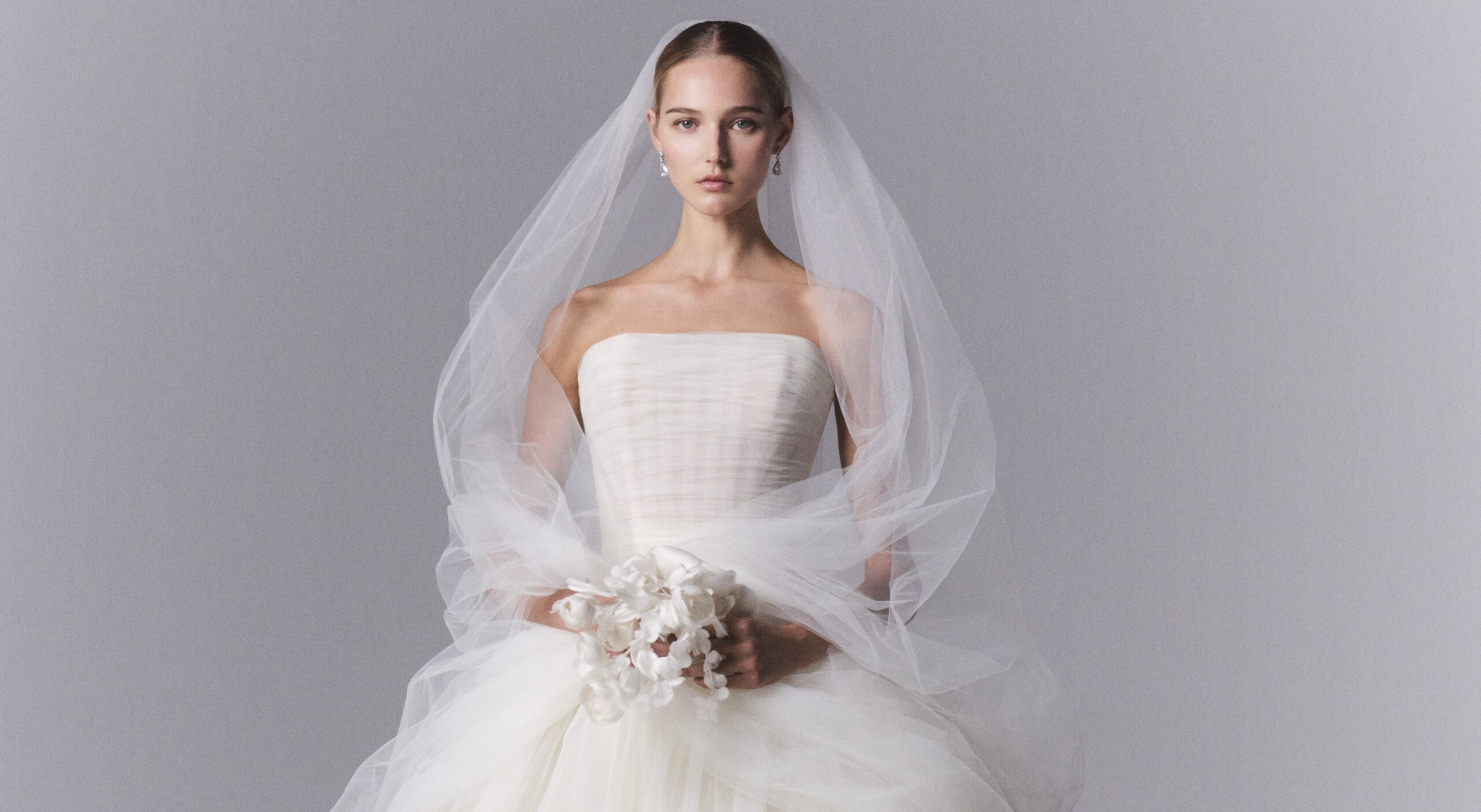 ELIE SAAB BRIDAL_IRIS 2.1 ELIE SAAB BRIDAL_IRIS 2.1